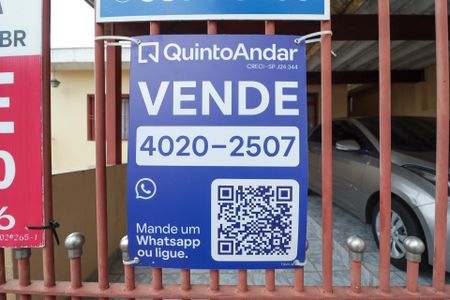 Casa à venda com 201m², 3 quartos e 2 vagasFachada