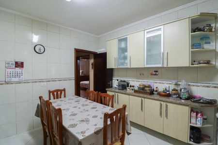 Casa à venda com 201m², 3 quartos e 2 vagasCozinha
