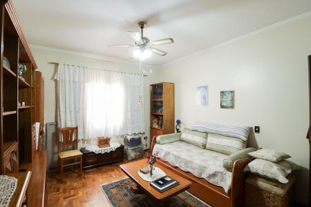 Casa à venda com 201m², 3 quartos e 2 vagasQuarto 2