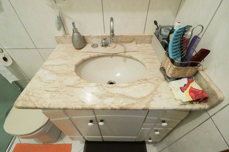 Casa à venda com 201m², 3 quartos e 2 vagasBanheiro 1