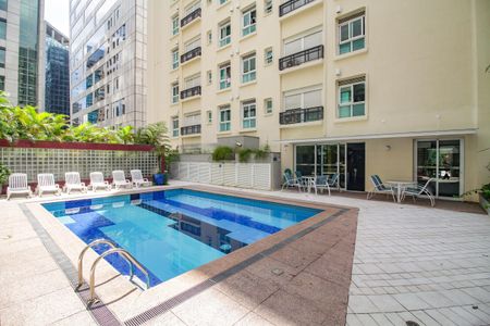 Apartamento à venda com 70m², 1 quarto e 2 vagas Apartamento à venda com 70m², 1 quarto e 2 vagasÁrea comum - Piscina