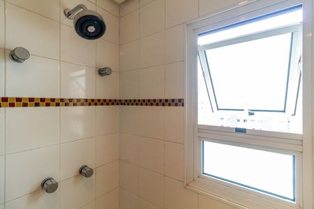 Apartamento à venda com 70m², 1 quarto e 2 vagas Apartamento à venda com 70m², 1 quarto e 2 vagasBanheiro