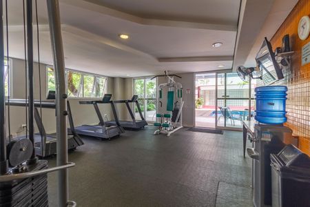 Apartamento à venda com 70m², 1 quarto e 2 vagas Apartamento à venda com 70m², 1 quarto e 2 vagasÁrea comum - Academia