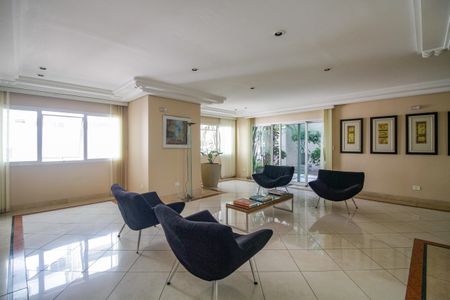 Apartamento à venda com 70m², 1 quarto e 2 vagas Apartamento à venda com 70m², 1 quarto e 2 vagasÁrea comum - Hall