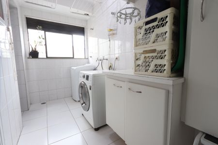 Apartamento à venda com 90m², 3 quartos e 2 vagasLavanderia