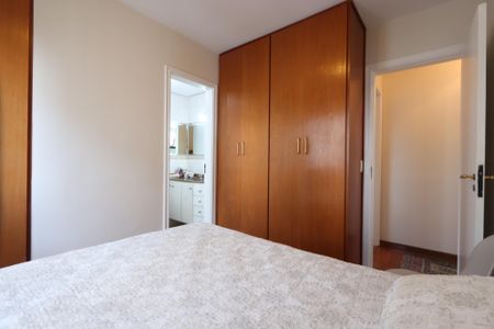 Apartamento à venda com 90m², 3 quartos e 2 vagasSuíte