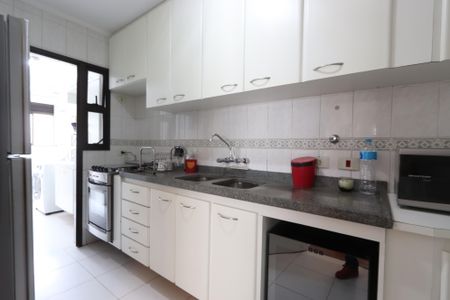 Apartamento à venda com 90m², 3 quartos e 2 vagasCozinha