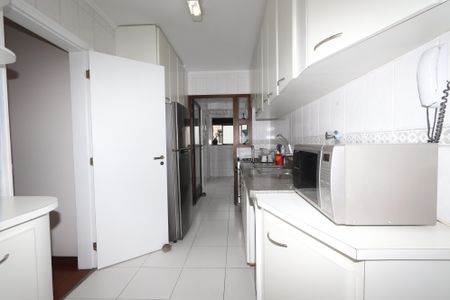 Apartamento à venda com 90m², 3 quartos e 2 vagasCozinha