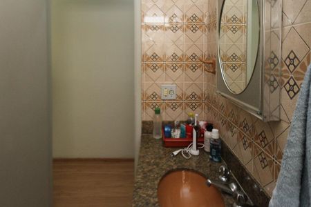 Casa à venda com 156m², 3 quartos e 3 vagasBanheiro