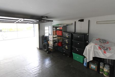 Casa à venda com 156m², 3 quartos e 3 vagasGaragem