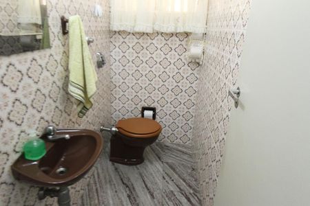 Casa à venda com 156m², 3 quartos e 3 vagasLavabo