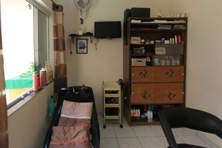 Casa à venda com 156m², 3 quartos e 3 vagasDepósito 2