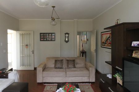 Casa à venda com 156m², 3 quartos e 3 vagasSala