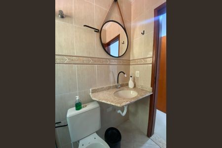 Casa à venda com 280m², 3 quartos e 4 vagasBanheiro