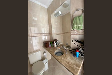 Casa à venda com 280m², 3 quartos e 4 vagasBanheiro do Quarto 1