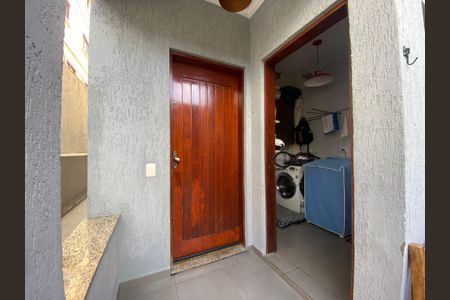 Casa à venda com 280m², 3 quartos e 4 vagasÁrea de Serviço