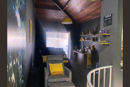 Casa à venda com 280m², 3 quartos e 4 vagassótão