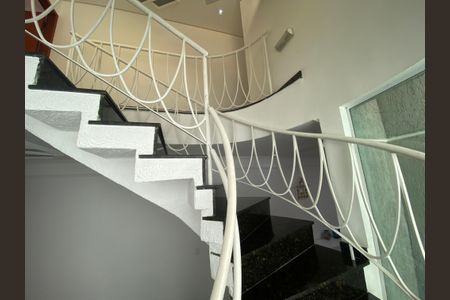 Casa à venda com 280m², 3 quartos e 4 vagasSala 