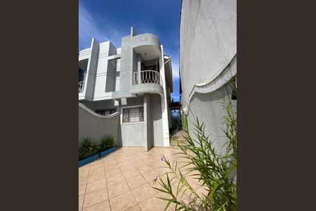 Casa à venda com 280m², 3 quartos e 4 vagasFachada