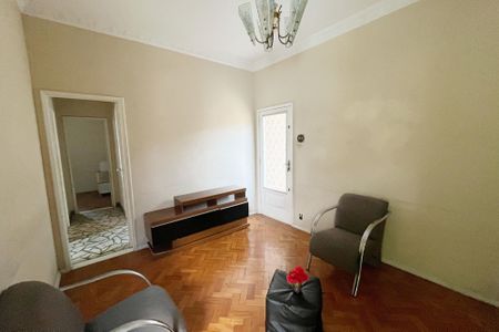 Casa à venda com 75m², 2 quartos e 1 vaga Casa à venda com 75m², 2 quartos e 1 vagaSala