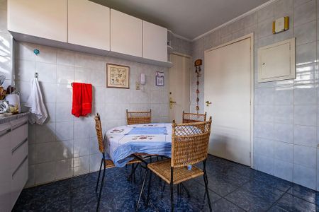Apartamento à venda com 120m², 3 quartos e 1 vaga Apartamento à venda com 120m², 3 quartos e 1 vagaCozinha