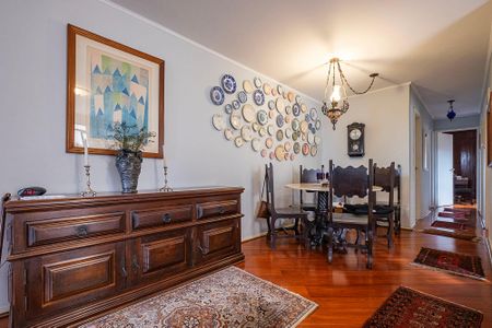 Apartamento à venda com 120m², 3 quartos e 1 vaga Apartamento à venda com 120m², 3 quartos e 1 vagaSala