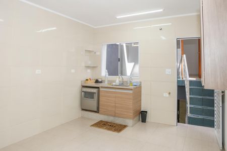 Casa à venda com 104m², 4 quartos e sem vaga Casa à venda com 104m², 4 quartos e sem vagaCozinha