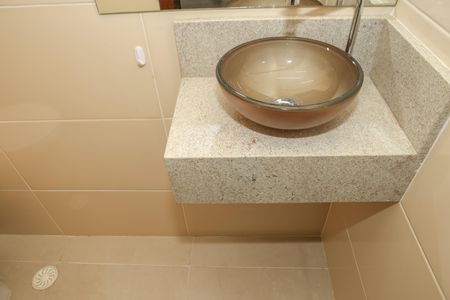 Casa à venda com 104m², 4 quartos e sem vaga Casa à venda com 104m², 4 quartos e sem vagaBanheiro da Suíte 1