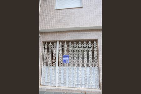 Casa à venda com 104m², 4 quartos e sem vaga Casa à venda com 104m², 4 quartos e sem vagaFachada