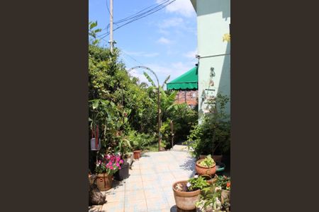 Casa à venda com 262m², 3 quartos e 2 vagasFoto 02