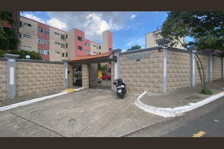 Apartamento para alugar com 50m², 2 quartos e 1 vaga Apartamento para alugar com 50m², 2 quartos e 1 vagaFachada e placa