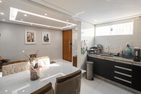 Apartamento para alugar com 50m², 2 quartos e 1 vaga Apartamento para alugar com 50m², 2 quartos e 1 vagaCozinha