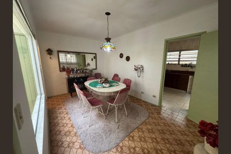 Casa à venda com 218m², 4 quartos e 3 vagasFoto 09