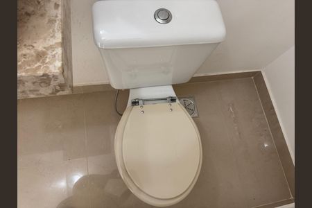 Casa de condomínio à venda com 227m², 4 quartos e 3 vagasLavabo