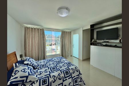 Casa de condomínio à venda com 227m², 4 quartos e 3 vagasSuíte 1