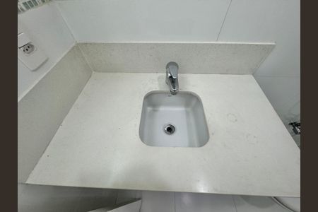 Casa de condomínio à venda com 227m², 4 quartos e 3 vagasSuíte 3 - Banheiro