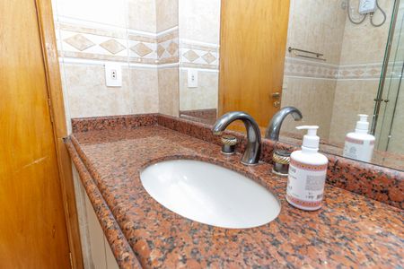 Apartamento à venda com 132m², 3 quartos e 1 vagaBanheiro da Suíte