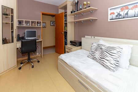Apartamento à venda com 132m², 3 quartos e 1 vagaQuarto 2