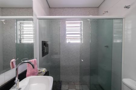 Casa à venda com 130m², 3 quartos e 5 vagasBanheiro