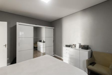 Casa à venda com 130m², 3 quartos e 5 vagasQuarto 3