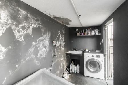 Casa à venda com 130m², 3 quartos e 5 vagasÁrea de Serviço