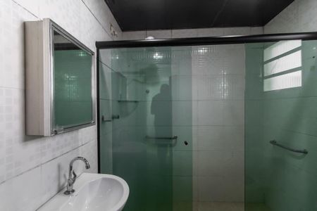 Casa à venda com 130m², 3 quartos e 5 vagasBanheiro da Casa 2