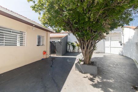 Casa à venda com 130m², 3 quartos e 5 vagasQuintal