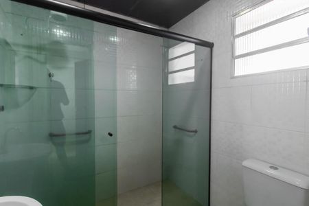 Casa à venda com 130m², 3 quartos e 5 vagasBanheiro da Casa 2