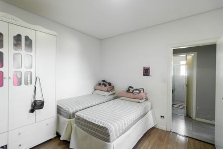 Casa à venda com 130m², 3 quartos e 5 vagasQuarto 2