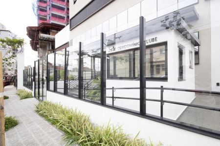 Apartamento para alugar com 82m², 2 quartos e 2 vagas Apartamento para alugar com 82m², 2 quartos e 2 vagasFachada