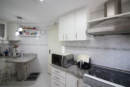 Apartamento à venda com 150m², 3 quartos e 3 vagasCozinha