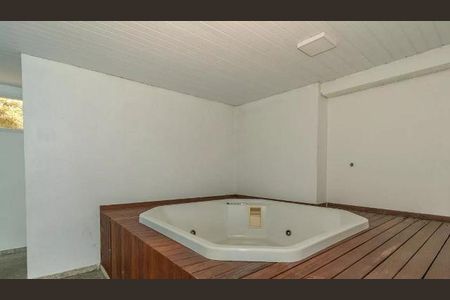 Apartamento à venda com 160m², 3 quartos e 4 vagas