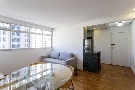 Sala de apartamento para alugar com 2 quartos, 70m² em Itaim Bibi, São Paulo