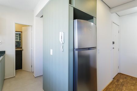 Cozinha de apartamento para alugar com 2 quartos, 70m² em Itaim Bibi, São Paulo